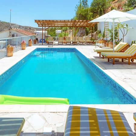 Archondia House - Holiday Apartments With Pool Kalavasos Dış mekan fotoğraf